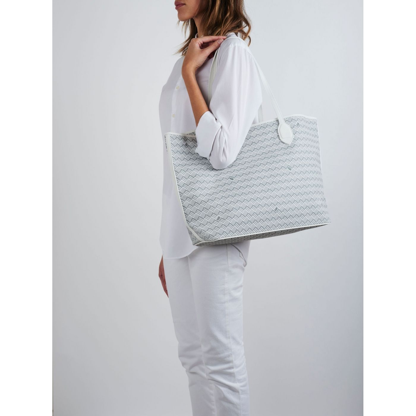 Goyard White Chevron Print Coated Canvas Artois MM Tote Bag